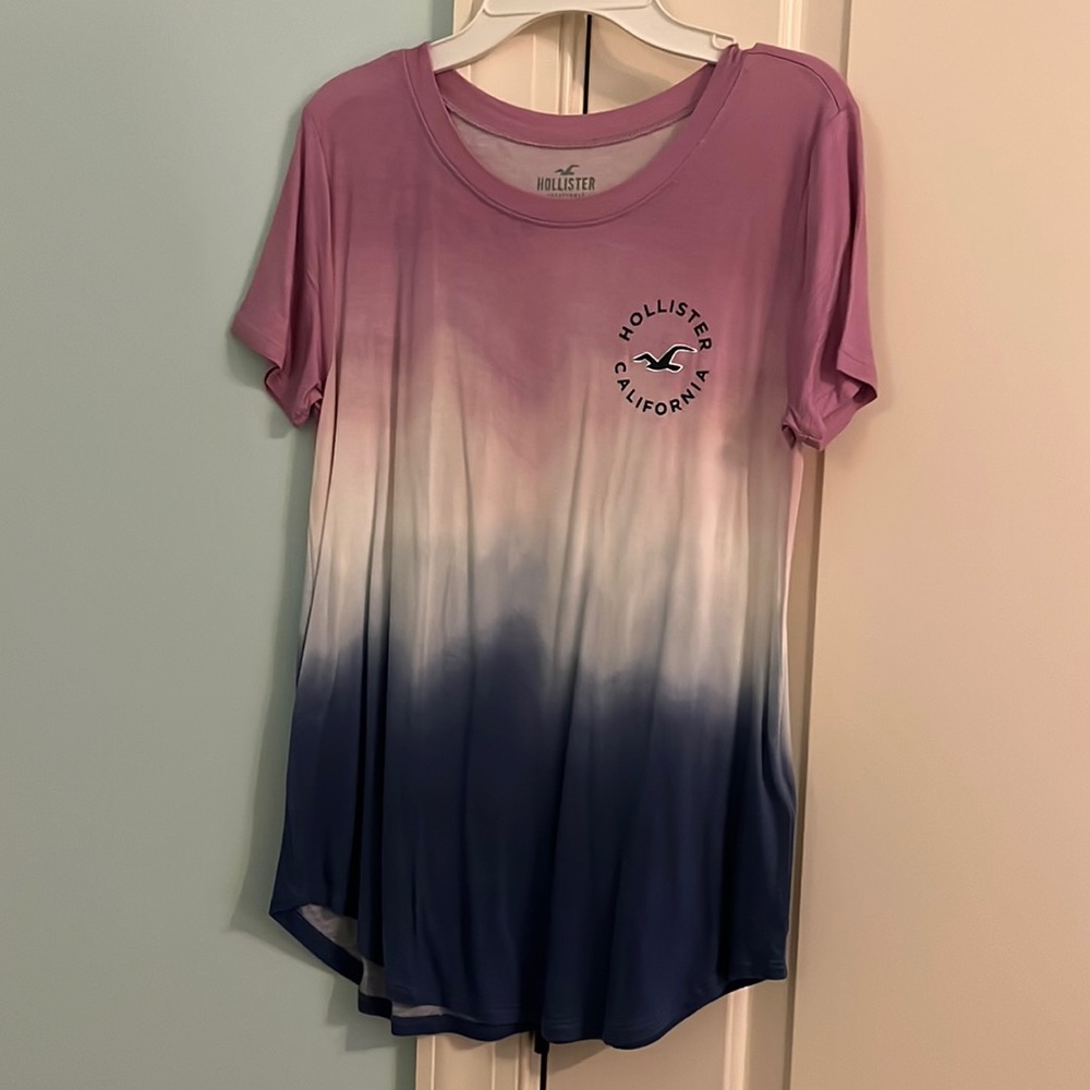 hollister multi-colored t-shirt